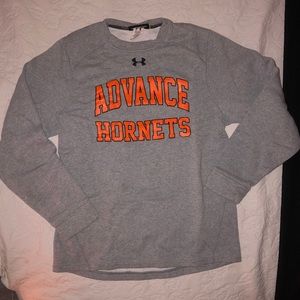 Under Armour gray crew neck sweatshirt
